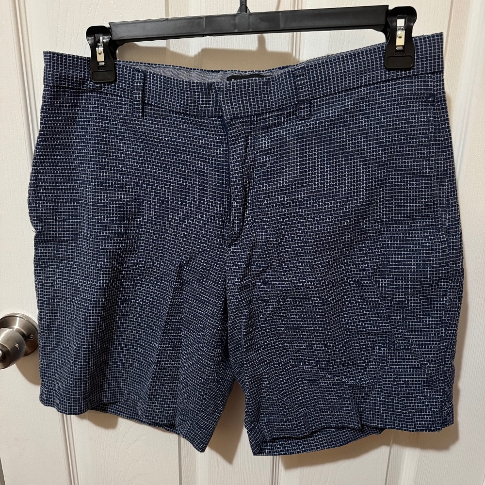 Banana Republic | Men’s Aiden Navy Shorts (33 Waist)